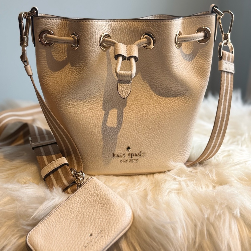 Kate Spade Rosie mini Bucket Bag